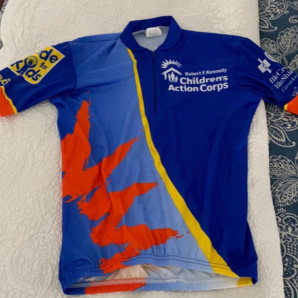 NEW WOMEN’S SMALL CYCLING JERSEY